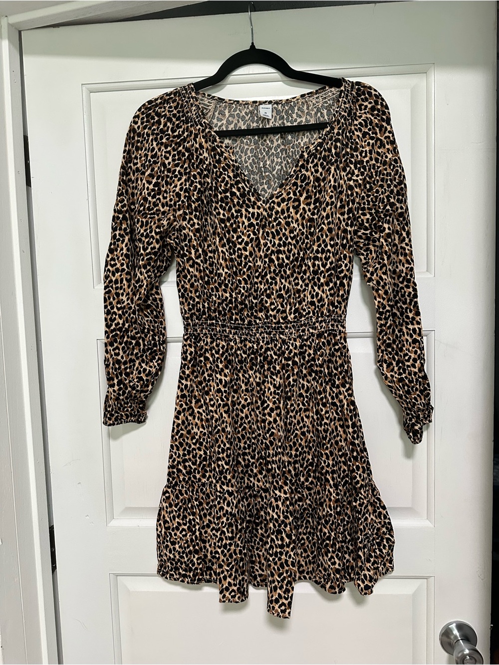 Old Navy Leopard Print V-Neck Long Sleeve Dress - Brown/Black